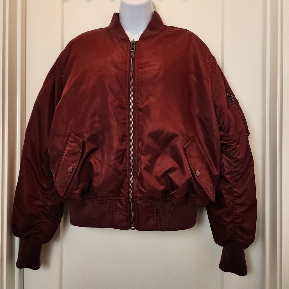Aritzia TNA Tahoe Goose Down Bomber Jacket Spiced Burgundy S Military Gorpcore‎